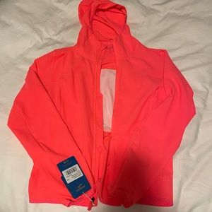 Brooks Canopy jacket in bright pink! new with tags and never warn!